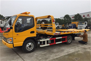 双滦哪里有拖车服务