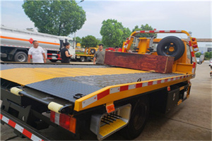 双滦附近拖车电话号码服务